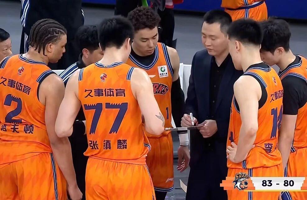 乐竞体育记者拉比奥、于帕、楚阿梅尼、萨利巴缺席训练前者母亲探班扑空