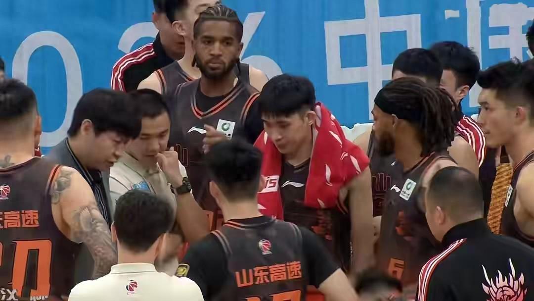 乐竞体育西蒙尼盛赞阿尔瓦雷斯,马竞欲以其为核心建队