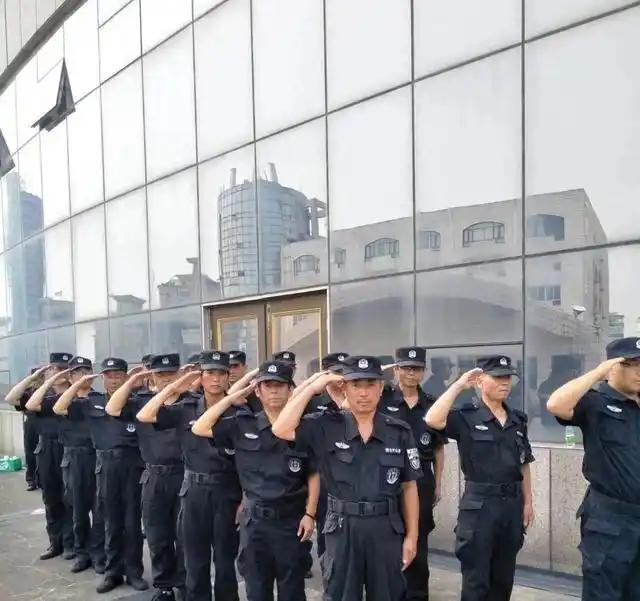 马刺将格雷夫斯列入选秀候选