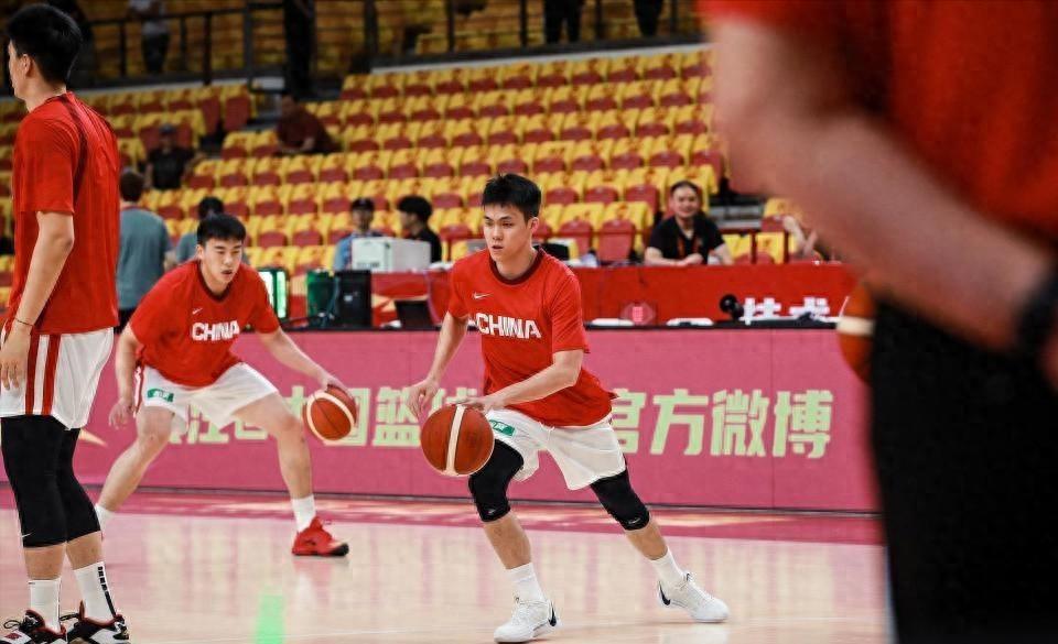 不输弗拉格、克尼普尔,20岁已成总决赛核心,他才是25届最强新秀