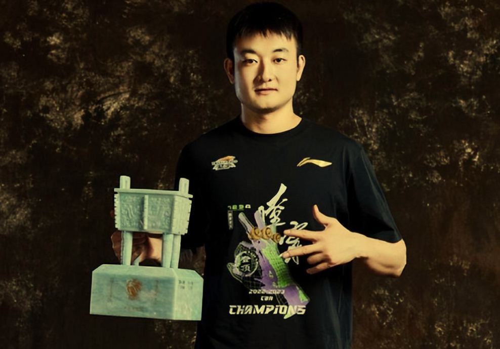 乐竞体育尼克斯夺冠!新赛季30队实力排行谁主沉浮