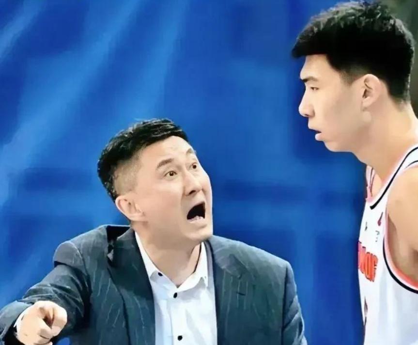 乐竞体育马刺全队力挺陷争议的福克斯