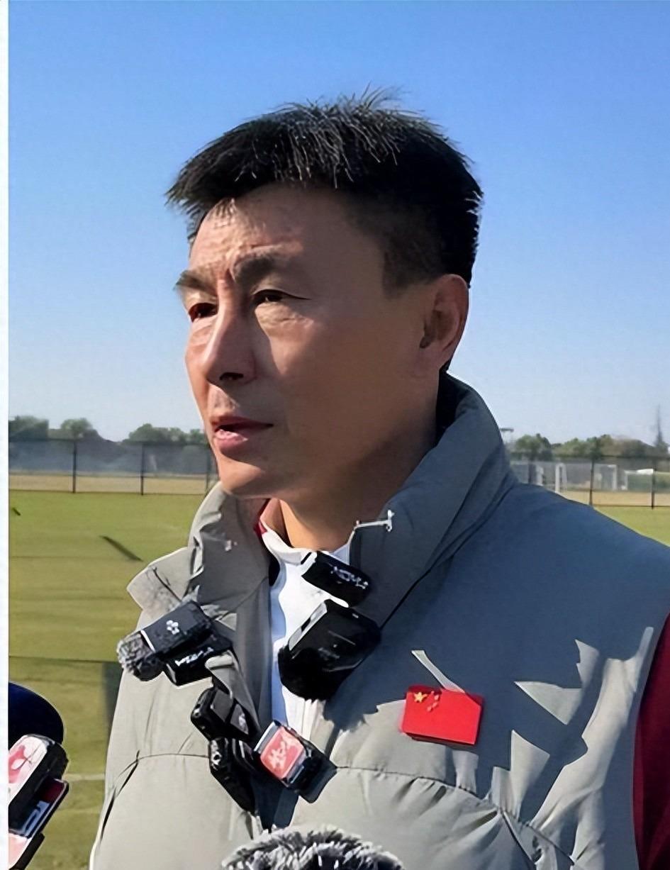 乐竞体育-意大利2米23内线退选,加盟维拉诺瓦