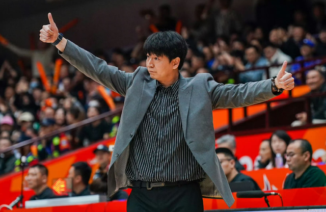 NBA总决赛尼克斯4:1战胜马刺