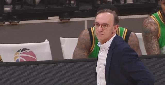 乐竞体育篮网开1.78亿抢里夫斯 湖人难留