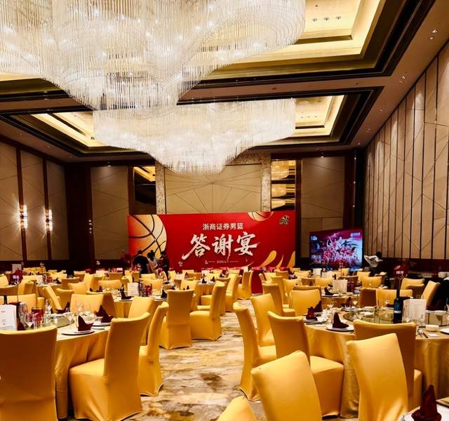 詹库联手真有戏?名嘴看好勇士签詹姆斯:我愿意赌上自己的性命