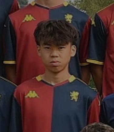 记者:费内巴切仍在和曼城谈阿克转会费,预计700万+150万镑
